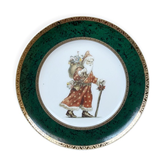 Set of 6 Christmas Santa Claus Appetizer Dessert Dishes w/24k Gold Trim, 6” - Picture 5 of 8